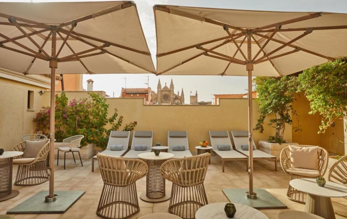 Palacio Can Marqués by Puro