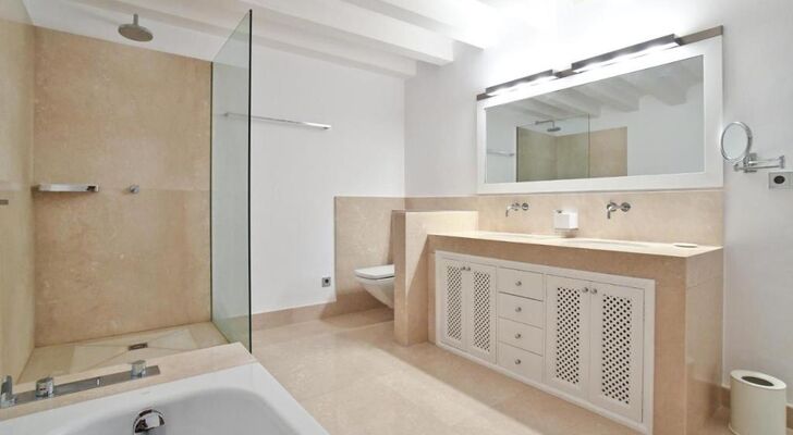 Palacio Can Marqués by Puro