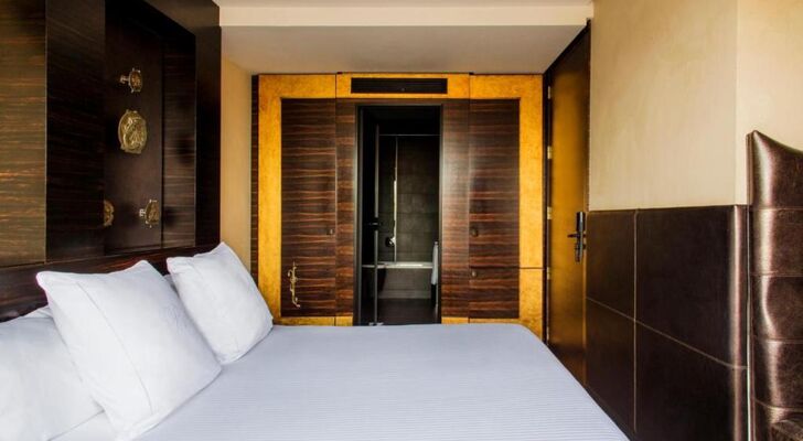 Hotel Bagués, a Small Luxury Hotel of the World