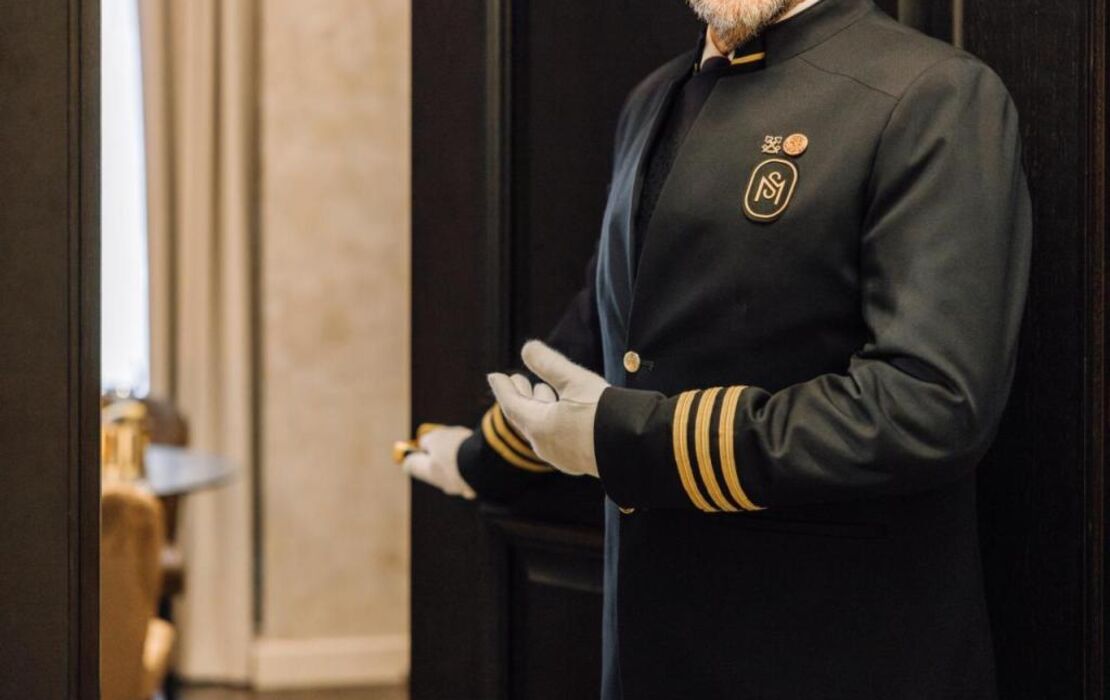 MYTHIC SANA Downtown Suites