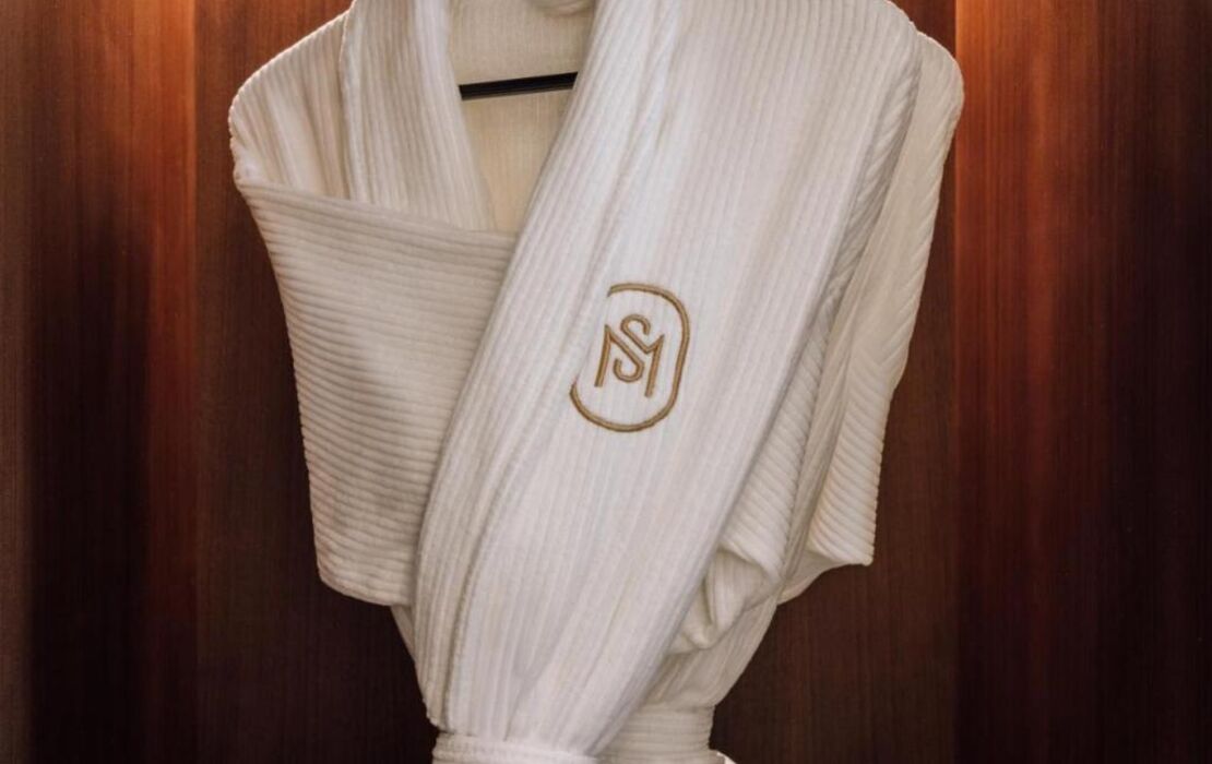 MYTHIC SANA Downtown Suites