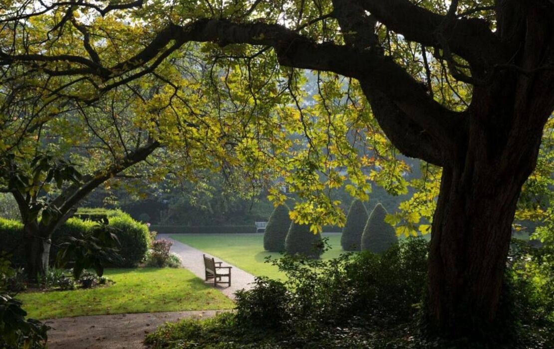 Jumeirah Carlton Tower London