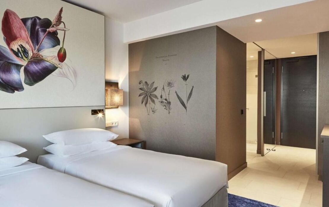 Hyatt Regency Amsterdam