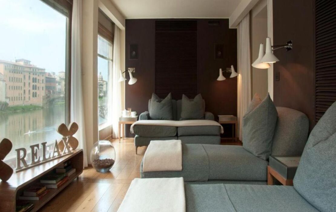 Hotel Continentale - Lungarno Collection