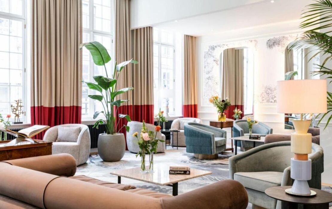 Sapphire House Antwerp, Autograph Collection