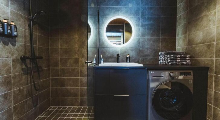 Invisible Forest Lodge & Adults Only SPA