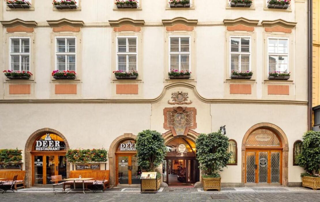 Iron Gate Hotel & Suites Prague by BHG