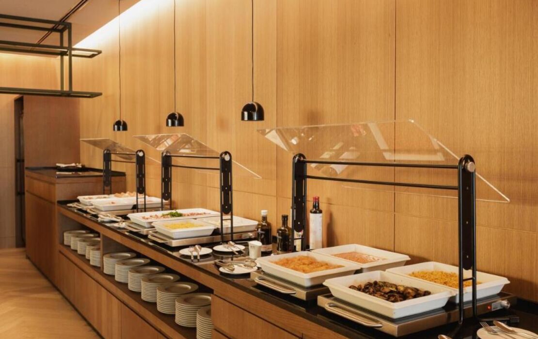 Lumen Hotel & The Lisbon Light Show