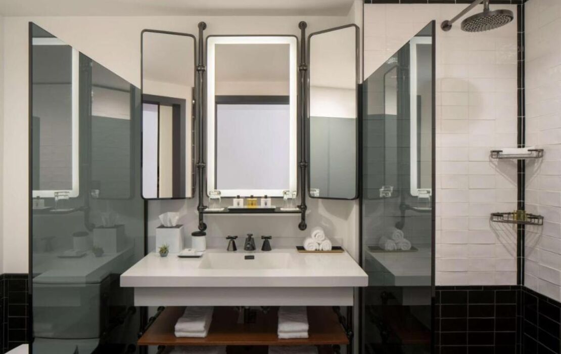 Thompson Seattle, by Hyatt