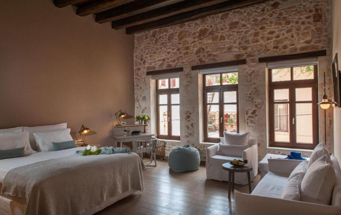 Serenissima Boutique Hotel