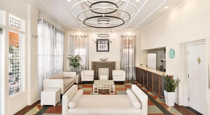 Waldorf Towers South Beach