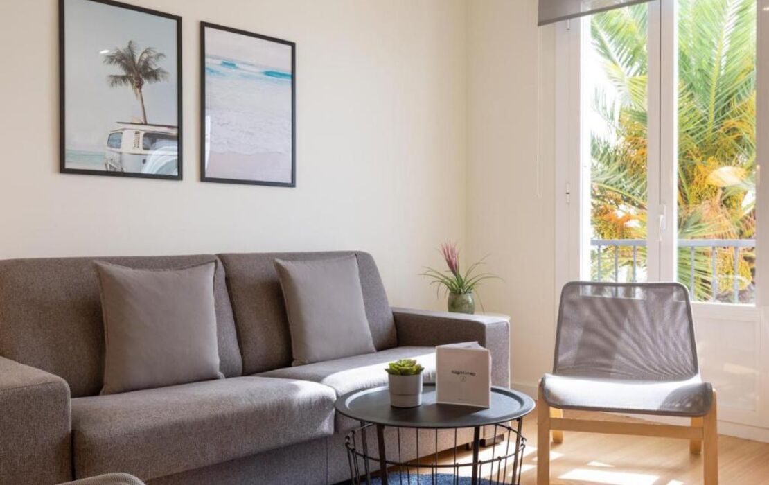 Sitges Group Beach Dreams