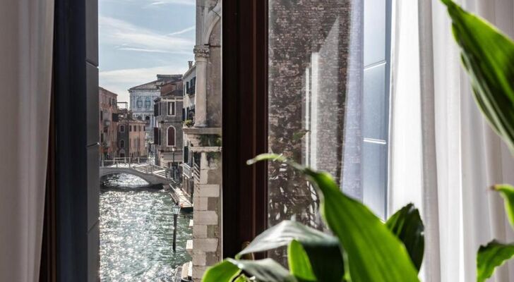 Palazzo Vendramin Costa