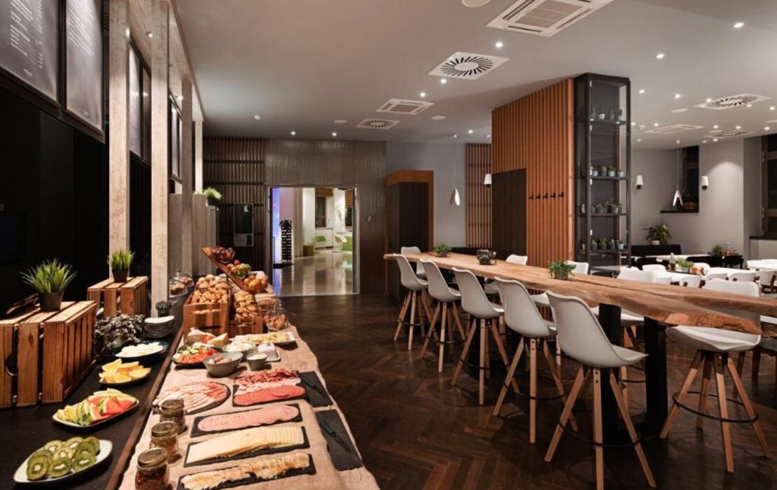 Hotel Indigo Berlin – Ku’damm, an IHG Hotel