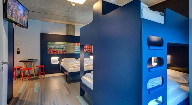 MEININGER Hotel Berlin East Side Gallery