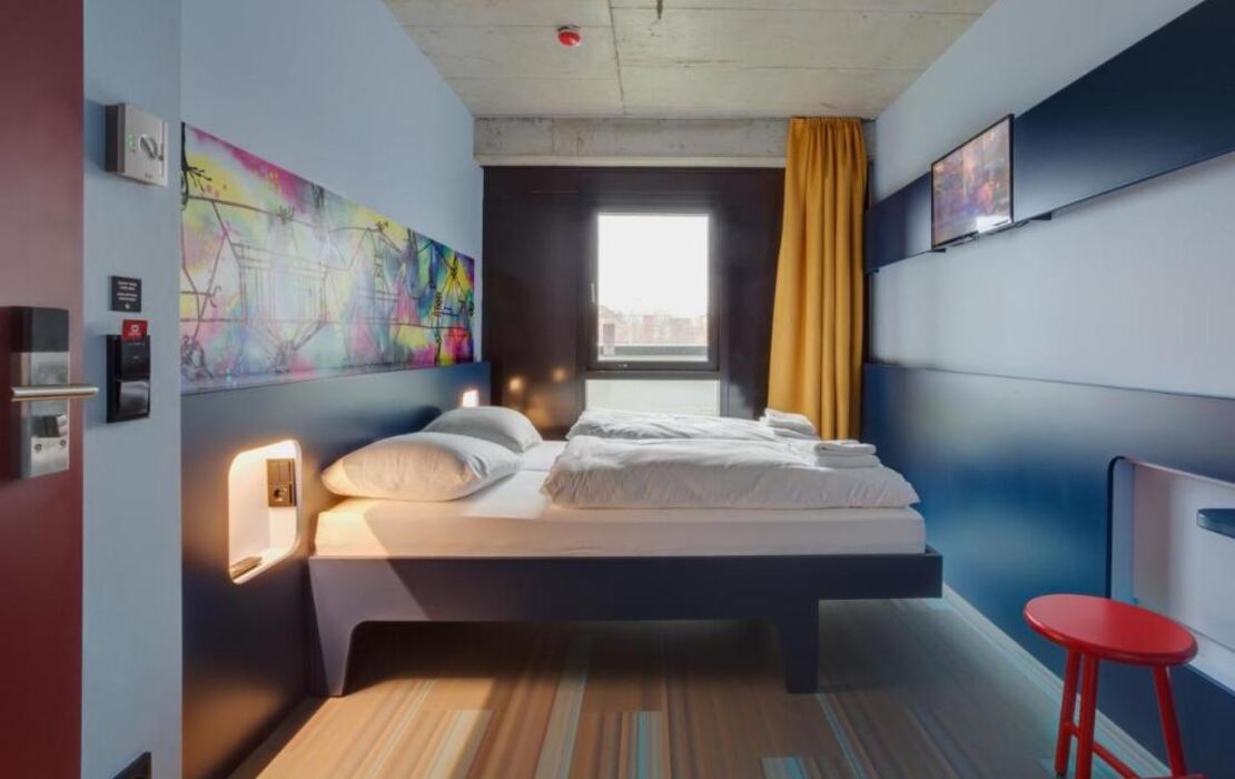 MEININGER Hotel Berlin East Side Gallery