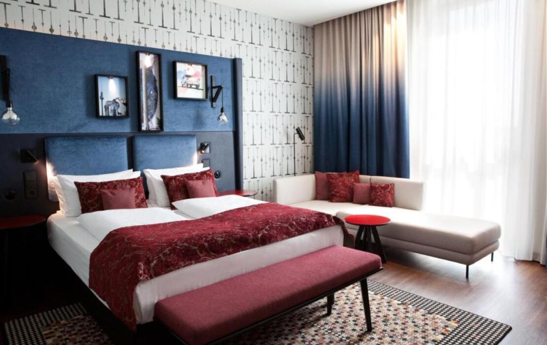 Hotel Indigo Berlin - East Side Gallery