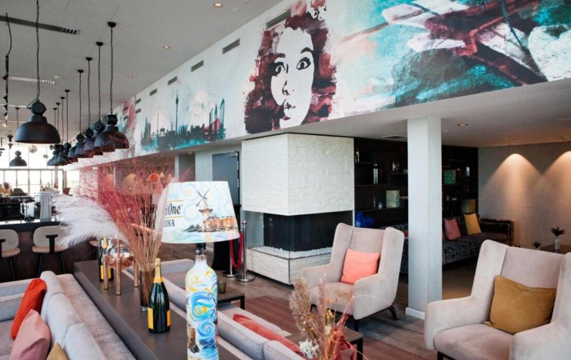 Hotel Indigo Berlin - East Side Gallery