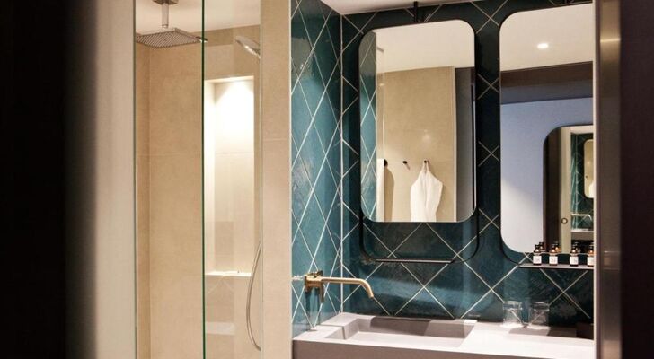 Hotel Indigo Berlin - East Side Gallery