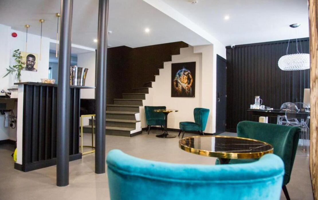 Elite Hotel - Gay Men Only