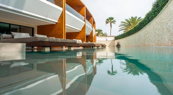 TenSuites - Adults Only