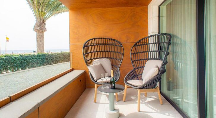 TenSuites - Adults Only