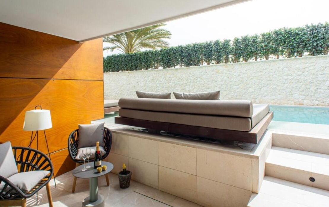 TenSuites - Adults Only