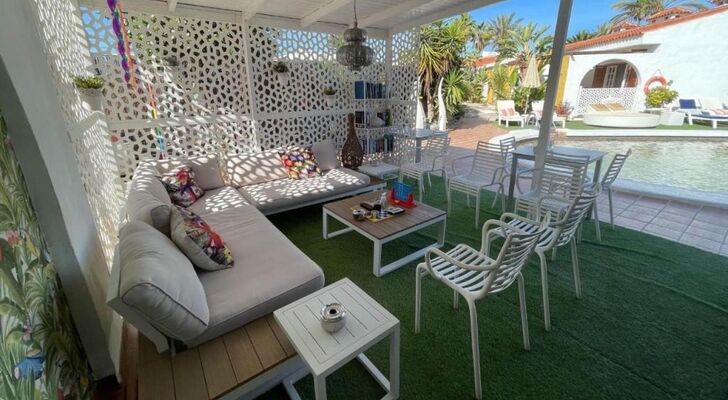 Rainbow Golf Bungalows, Gay Men-only Resort