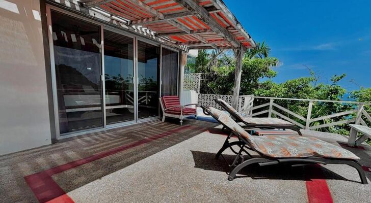 Villa Aikia (Adults Suites A/C)