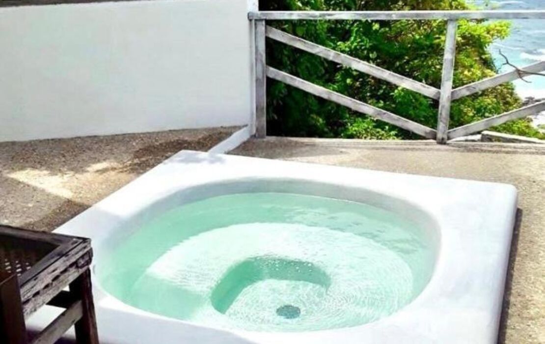 Villa Aikia (Adults Suites A/C)