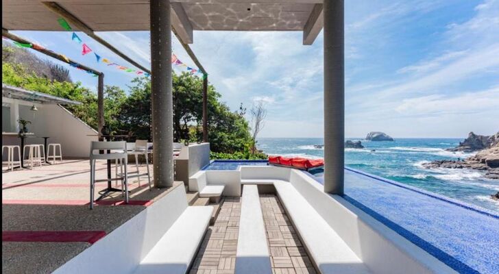 Villa Aikia (Adults Suites A/C)