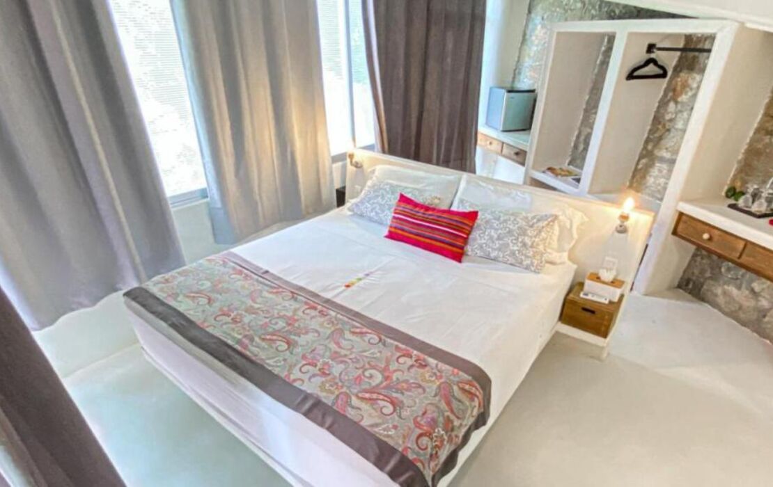 Villa Aikia (Adults Suites A/C)