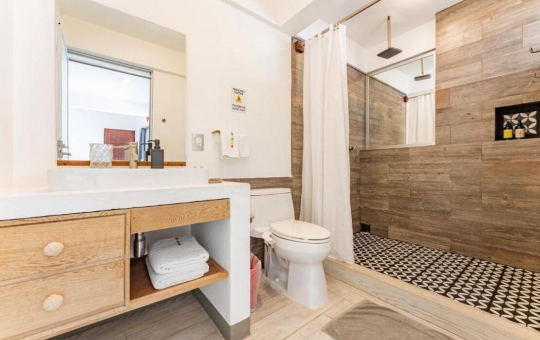 Villa Aikia (Adults Suites A/C)