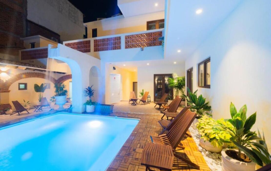 Casa Victoria Malecón - Adults Only