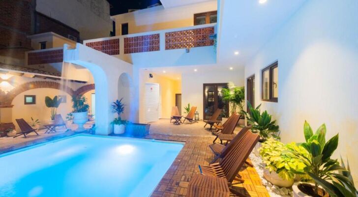 Casa Victoria Malecón - Adults Only