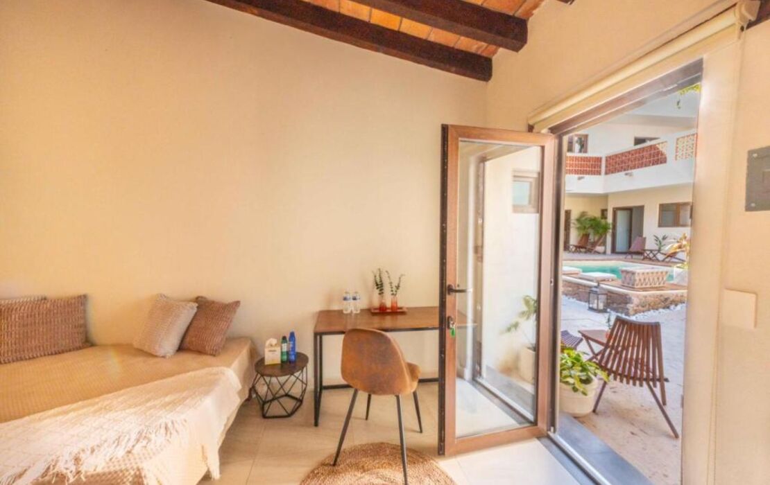 Casa Victoria Malecón - Adults Only