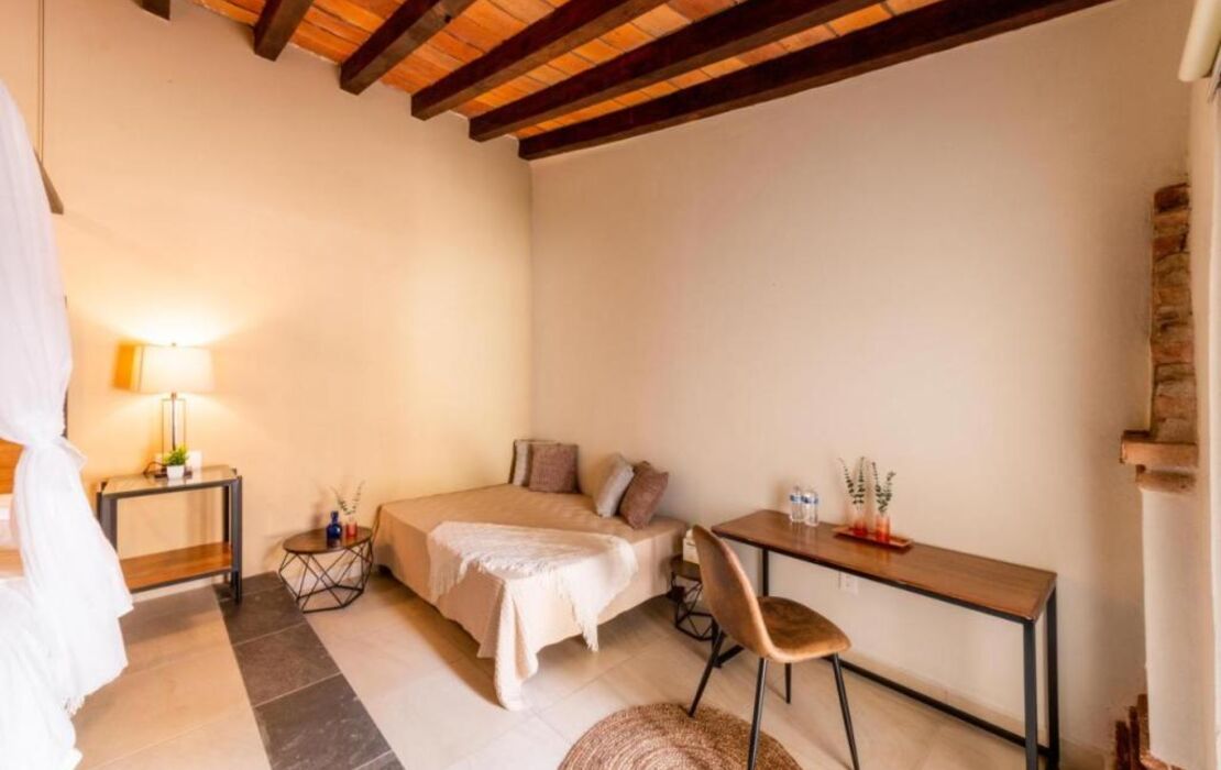 Casa Victoria Malecón - Adults Only