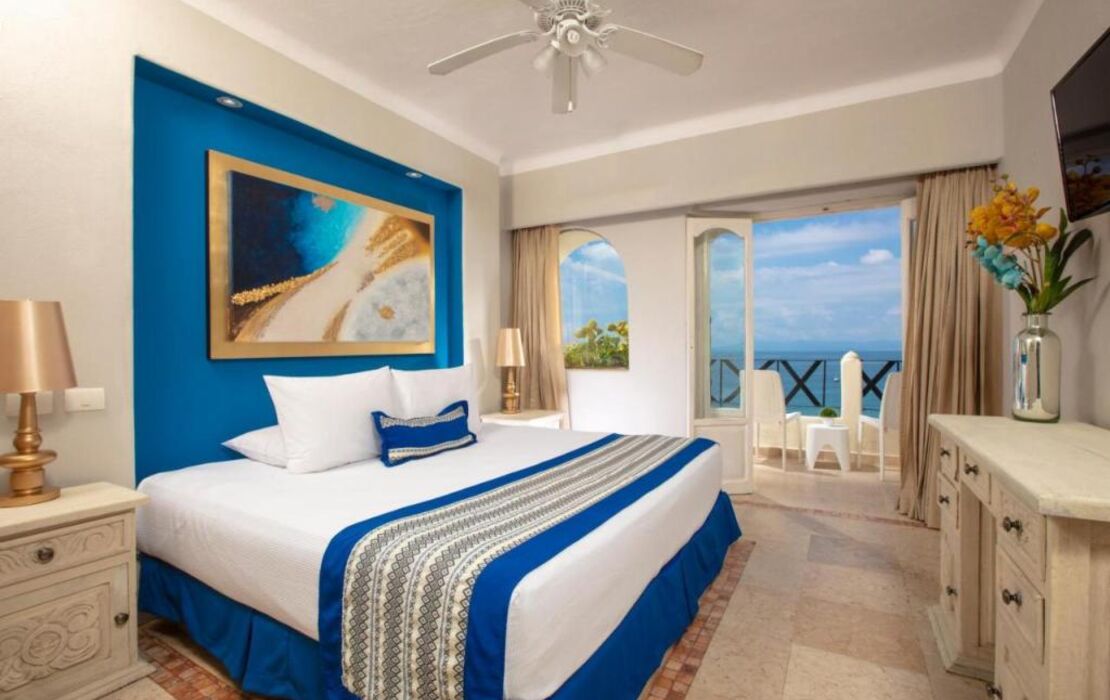 Blue Chairs Beachfront Resort Puerto Vallarta - Adults Only