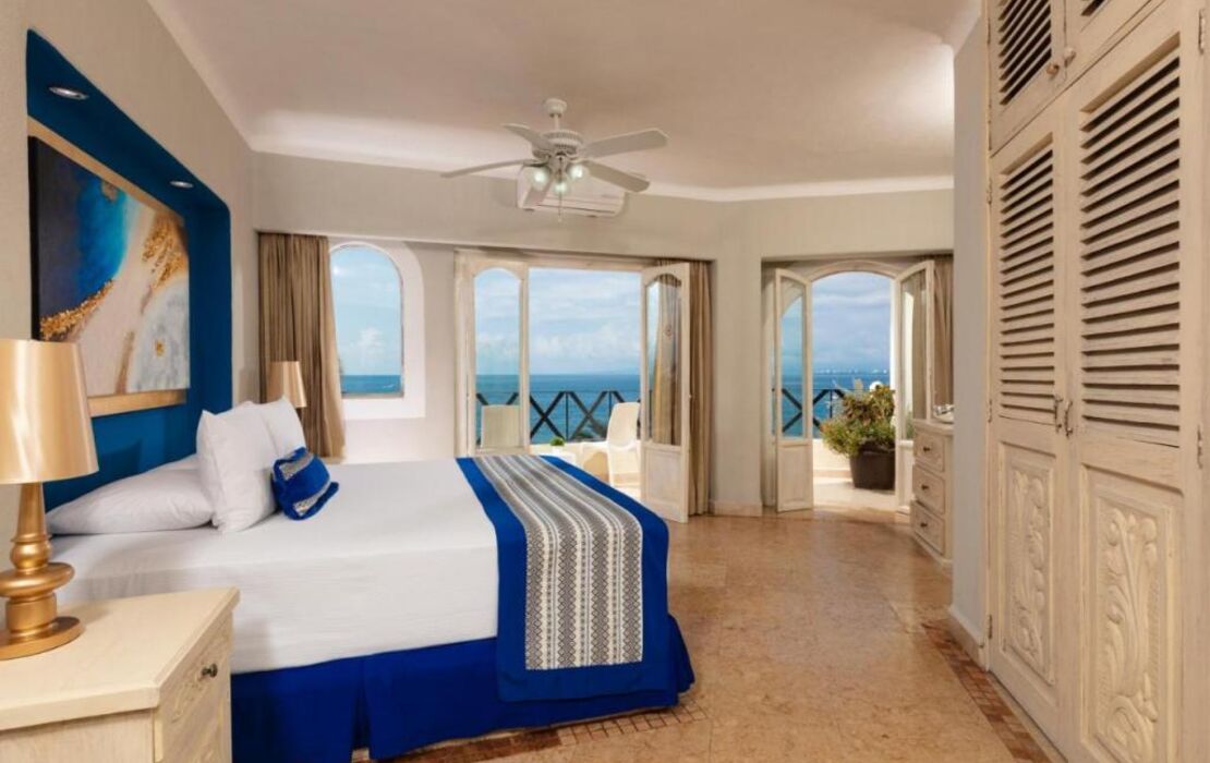 Blue Chairs Beachfront Resort Puerto Vallarta - Adults Only