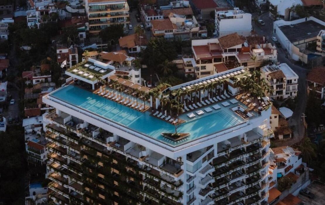 Maxwell Collection Romantic Zone