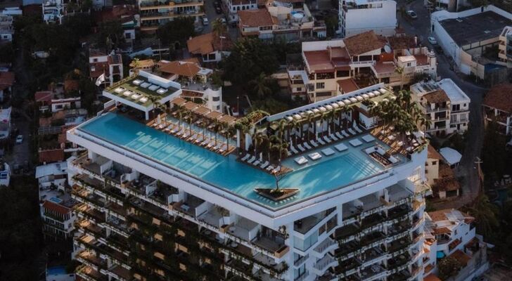 Maxwell Collection Romantic Zone