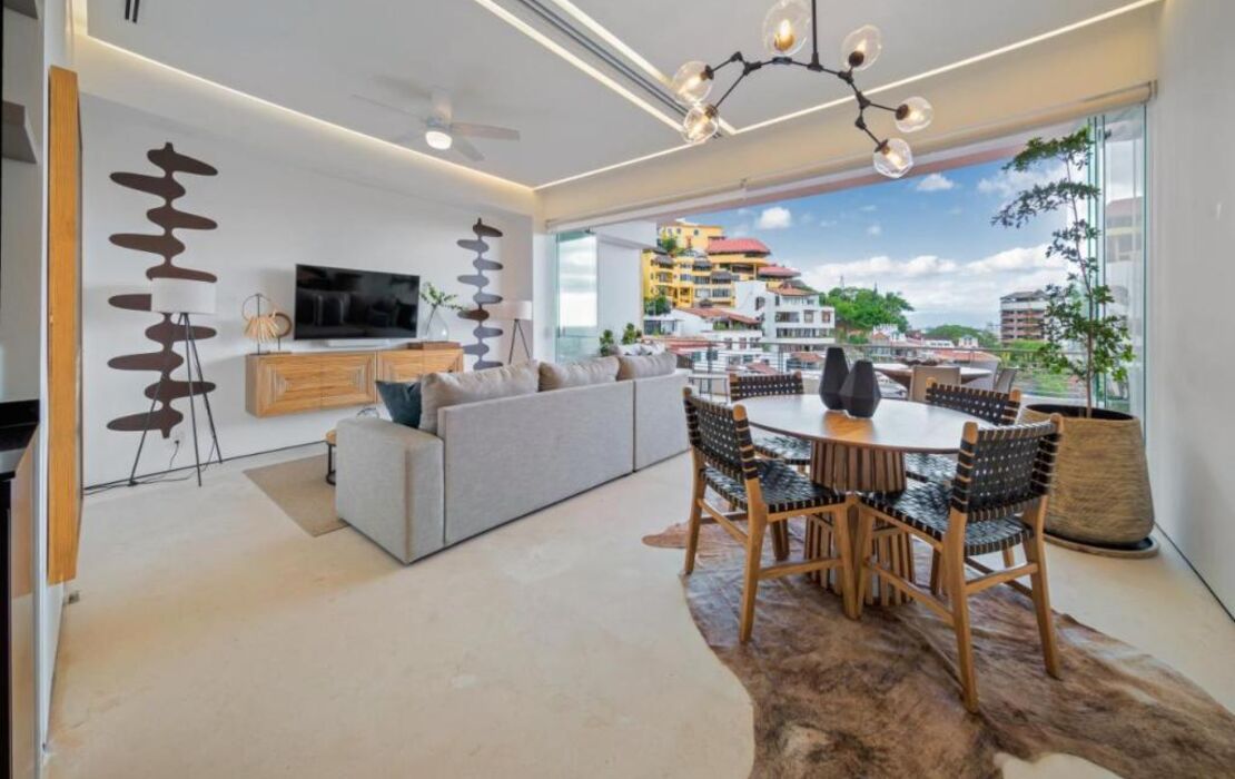 Maxwell Collection Romantic Zone