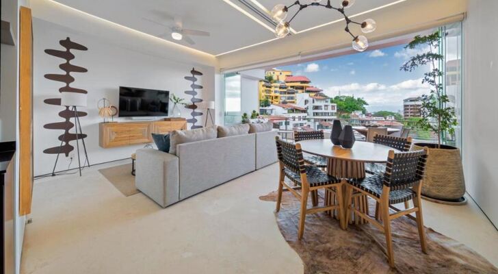 Maxwell Collection Romantic Zone