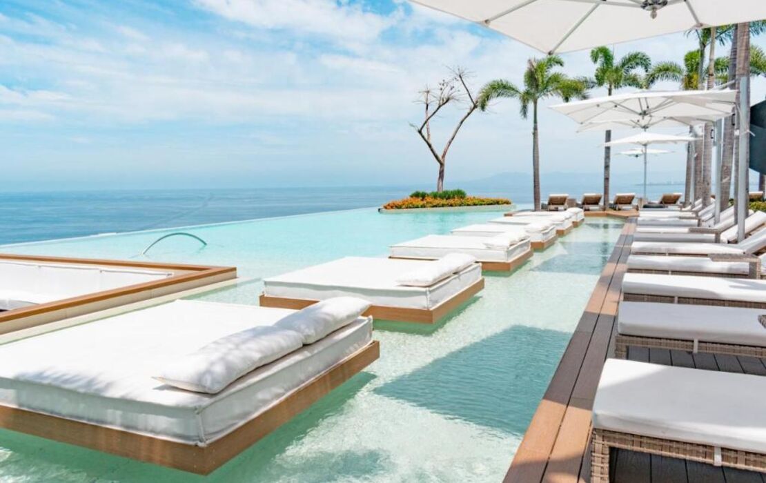 Maxwell Collection Romantic Zone