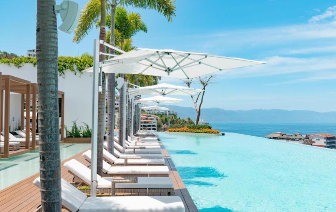 Maxwell Collection Romantic Zone