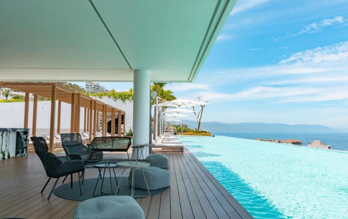 Maxwell Collection Romantic Zone