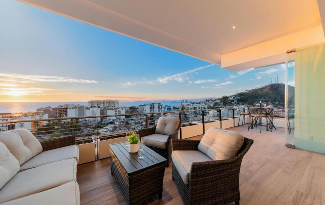 Maxwell Collection Romantic Zone