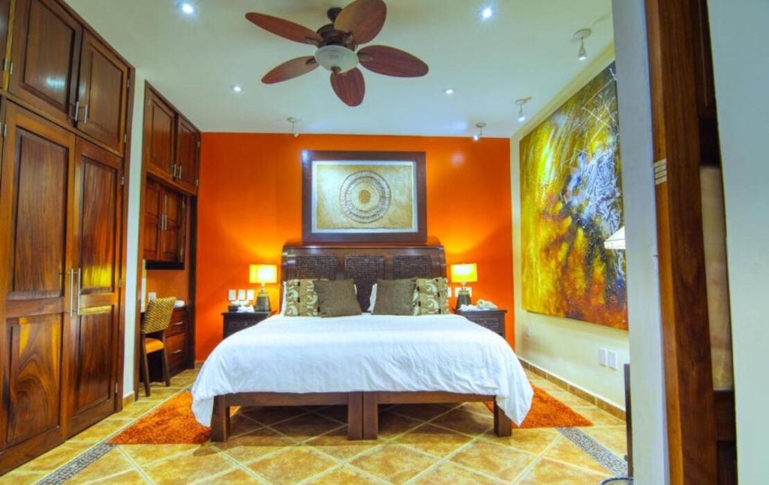 Casa Cupula LGBT Luxury Resort