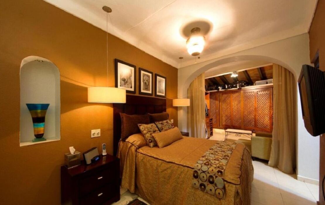 Casa Cupula LGBT Luxury Resort