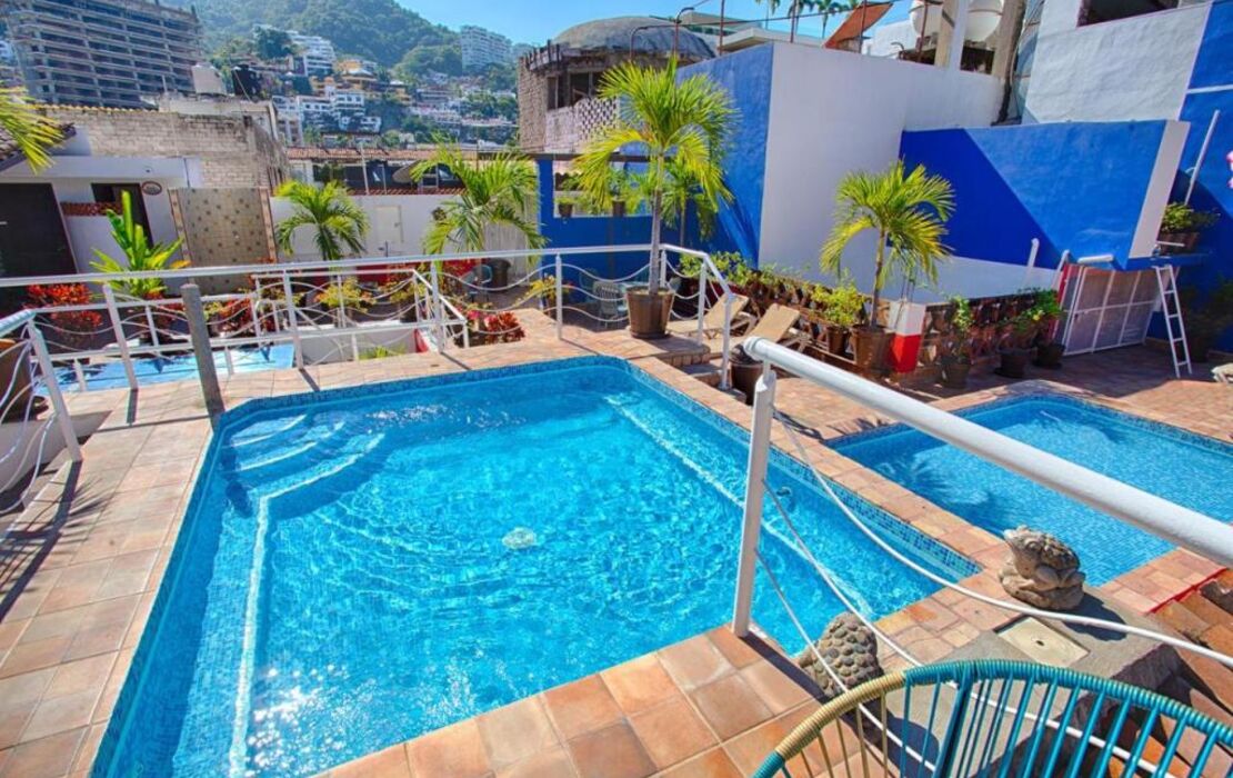 La Iguana Vallarta LGBT ADULTS ONLY - Romantic Zone - Party Clubbing Street